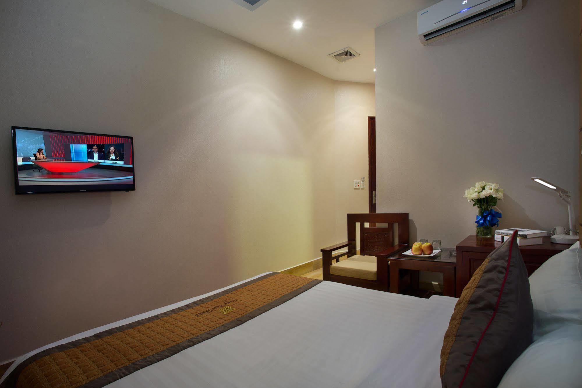 Vong Xua Boutique Hanoi